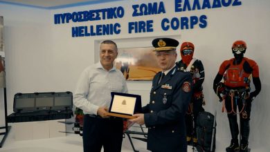 Photo of Το Πυροσβεστικό Σώμα τίμησε τον  Δημήτρη Κουρέτα  για τη συνεισφορά του στην αντιπυρική περίοδο